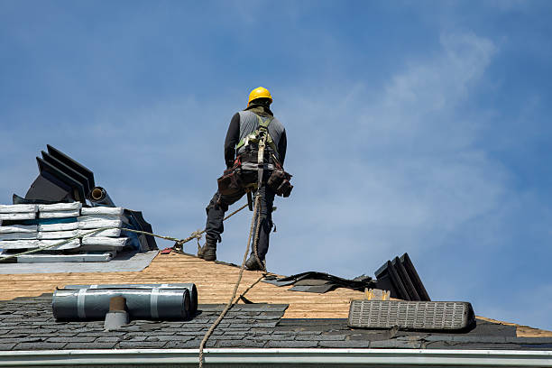 Professional Gutter Installation technician working in Mankato, MN
